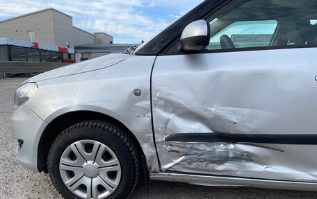 Skoda Fabia II, 2011 год, 390 000 рублей, 10 фотография