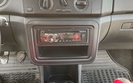 Skoda Fabia II, 2011 год, 390 000 рублей, 13 фотография