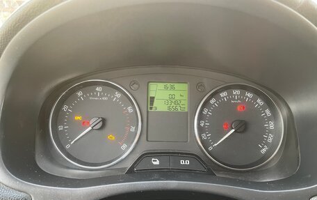 Skoda Fabia II, 2011 год, 390 000 рублей, 14 фотография