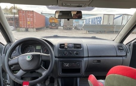 Skoda Fabia II, 2011 год, 390 000 рублей, 11 фотография