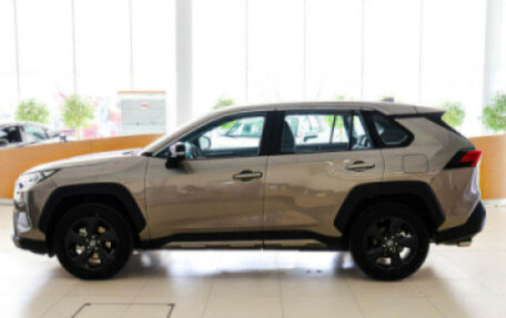 Toyota RAV4, 2025 год, 4 690 000 рублей, 2 фотография