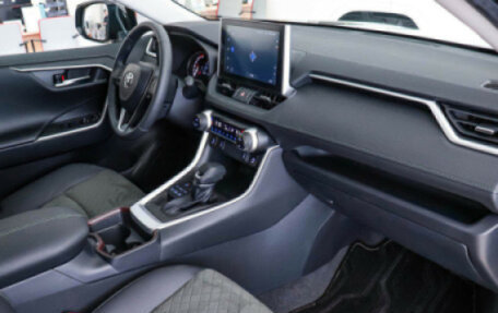 Toyota RAV4, 2025 год, 4 690 000 рублей, 27 фотография