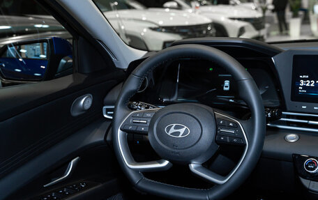 Hyundai Elantra, 2025 год, 2 950 000 рублей, 13 фотография