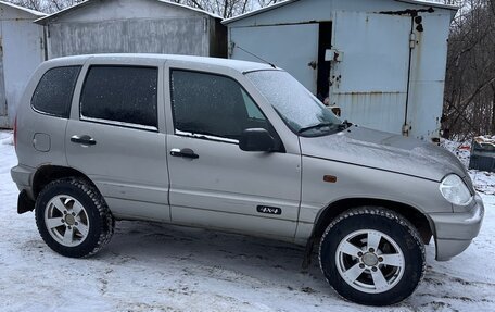 Chevrolet Niva I рестайлинг, 2009 год, 230 000 рублей, 2 фотография