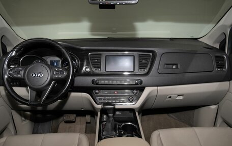 KIA Carnival III, 2019 год, 2 800 000 рублей, 7 фотография
