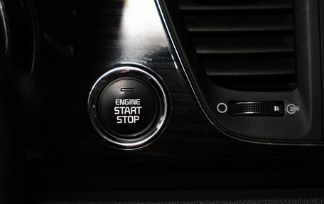 KIA Carnival III, 2019 год, 2 800 000 рублей, 13 фотография