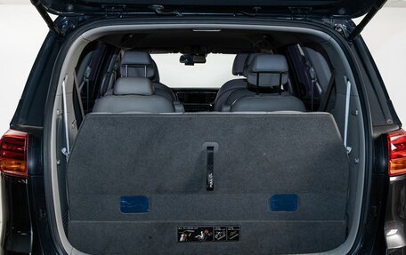 KIA Carnival III, 2019 год, 2 800 000 рублей, 23 фотография