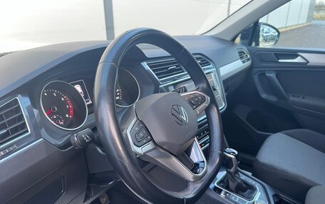 Volkswagen Tiguan II, 2021 год, 3 000 000 рублей, 6 фотография