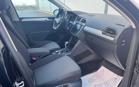 Volkswagen Tiguan II, 2021 год, 3 000 000 рублей, 9 фотография