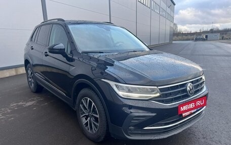 Volkswagen Tiguan II, 2021 год, 3 000 000 рублей, 2 фотография