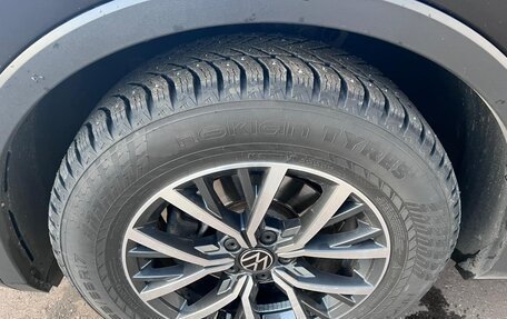 Volkswagen Tiguan II, 2021 год, 3 000 000 рублей, 13 фотография