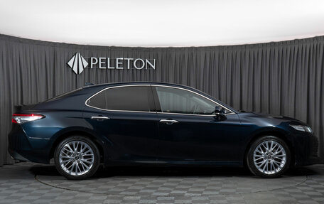 Toyota Camry, 2018 год, 2 780 000 рублей, 8 фотография