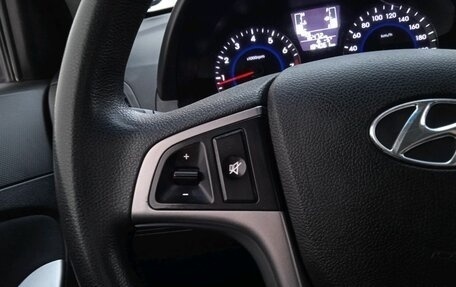 Hyundai Solaris II рестайлинг, 2015 год, 790 000 рублей, 13 фотография