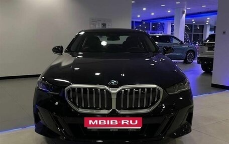 BMW 5 серия, 2025 год, 8 900 000 рублей, 2 фотография