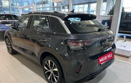 Volkswagen T-Roc I, 2025 год, 3 695 000 рублей, 2 фотография