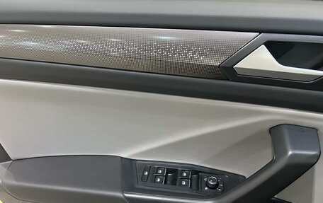 Volkswagen T-Roc I, 2025 год, 3 695 000 рублей, 11 фотография