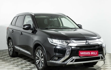 Mitsubishi Outlander III рестайлинг 3, 2018 год, 1 849 777 рублей, 3 фотография