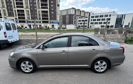 Toyota Avensis III рестайлинг, 2006 год, 710 000 рублей, 2 фотография