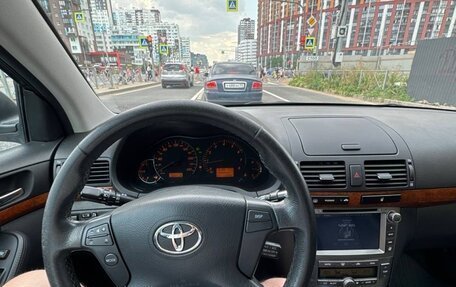 Toyota Avensis III рестайлинг, 2006 год, 710 000 рублей, 8 фотография