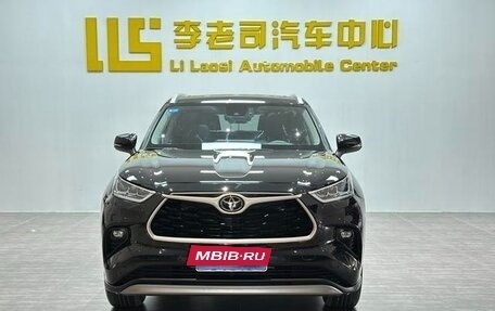 Toyota Highlander, 2024 год, 5 040 000 рублей, 2 фотография