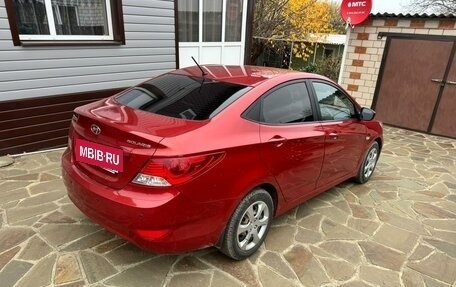 Hyundai Solaris II рестайлинг, 2012 год, 930 000 рублей, 3 фотография