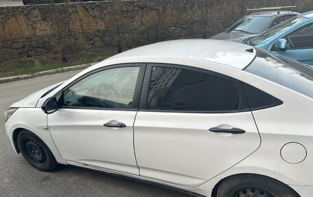 Hyundai Solaris II рестайлинг, 2015 год, 540 000 рублей, 3 фотография