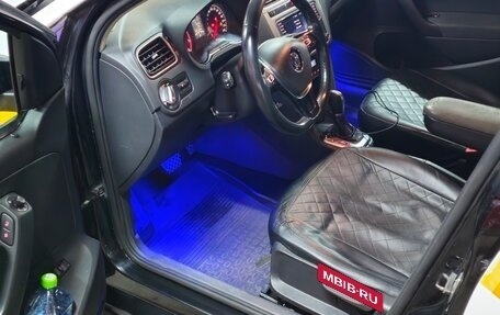 Volkswagen Polo VI (EU Market), 2018 год, 650 000 рублей, 7 фотография