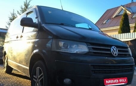 Volkswagen Caravelle T5, 2013 год, 1 800 000 рублей, 13 фотография