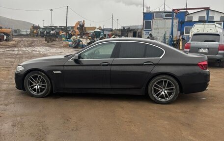 BMW 5 серия, 2014 год, 1 900 000 рублей, 3 фотография
