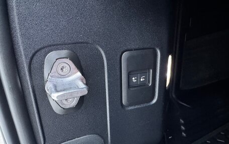 Land Rover Defender II, 2020 год, 5 500 000 рублей, 27 фотография