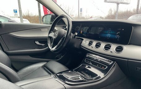 Mercedes-Benz E-Класс, 2021 год, 4 100 000 рублей, 22 фотография