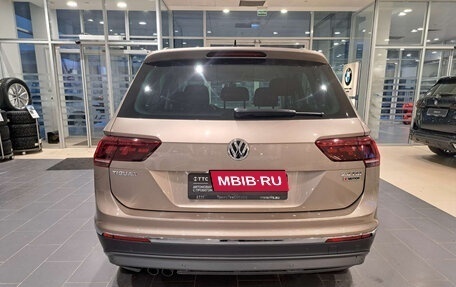 Volkswagen Tiguan II, 2017 год, 3 290 000 рублей, 7 фотография