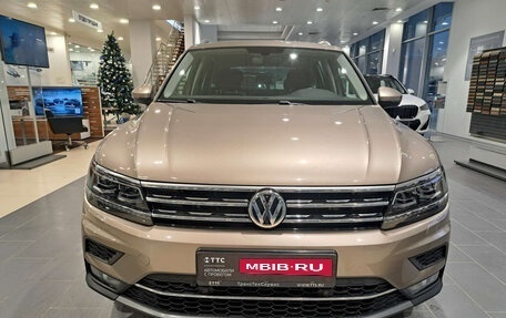 Volkswagen Tiguan II, 2017 год, 3 290 000 рублей, 2 фотография