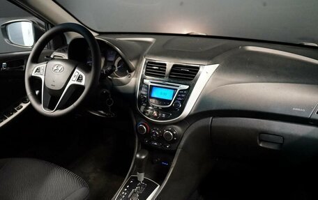 Hyundai Solaris II рестайлинг, 2012 год, 890 000 рублей, 21 фотография