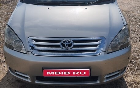 Toyota Ipsum II, 2002 год, 750 000 рублей, 1 фотография