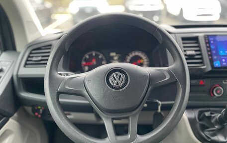 Volkswagen Caravelle T6 рестайлинг, 2019 год, 3 990 000 рублей, 15 фотография