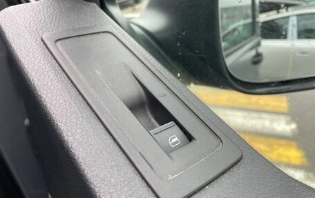 Volkswagen Caravelle T6 рестайлинг, 2019 год, 3 990 000 рублей, 22 фотография