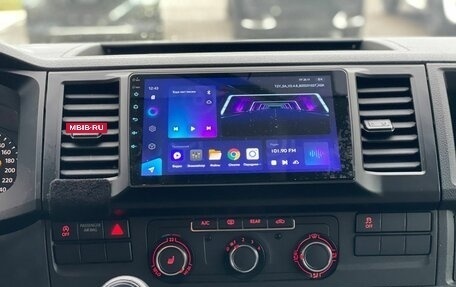 Volkswagen Caravelle T6 рестайлинг, 2019 год, 3 990 000 рублей, 20 фотография