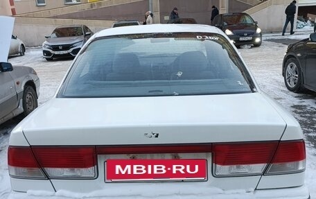 Nissan Sunny B15, 2000 год, 135 000 рублей, 2 фотография