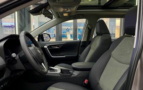 Toyota RAV4, 2025 год, 4 350 000 рублей, 13 фотография