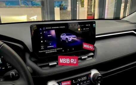 Toyota RAV4, 2025 год, 4 350 000 рублей, 22 фотография