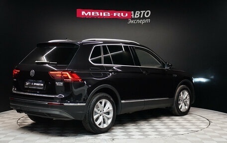 Volkswagen Tiguan II, 2017 год, 2 570 000 рублей, 5 фотография