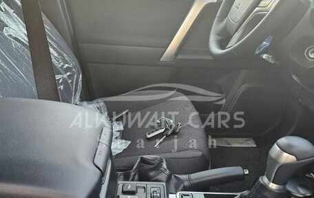 Toyota Land Cruiser Prado, 2025 год, 8 000 000 рублей, 9 фотография