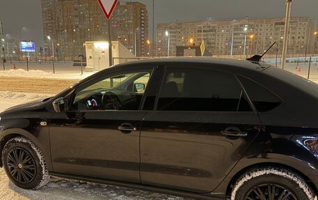 Volkswagen Polo VI (EU Market), 2018 год, 1 350 000 рублей, 2 фотография