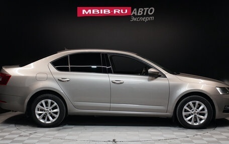 Skoda Octavia, 2017 год, 2 085 000 рублей, 4 фотография