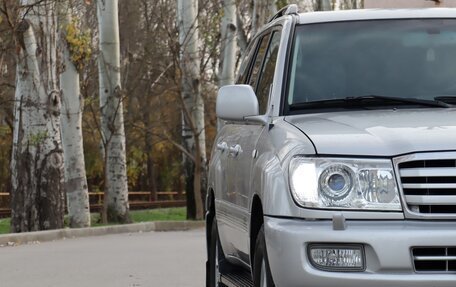 Toyota Land Cruiser 100 рестайлинг 2, 2006 год, 2 700 000 рублей, 6 фотография