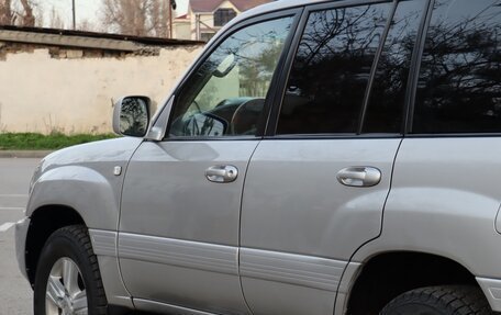 Toyota Land Cruiser 100 рестайлинг 2, 2006 год, 2 700 000 рублей, 9 фотография