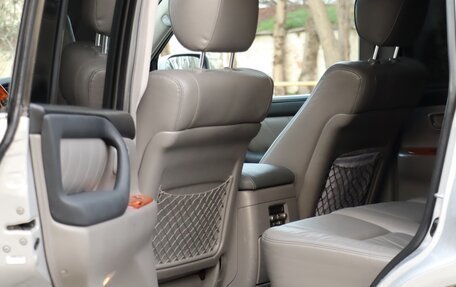 Toyota Land Cruiser 100 рестайлинг 2, 2006 год, 2 700 000 рублей, 22 фотография