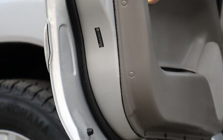 Toyota Land Cruiser 100 рестайлинг 2, 2006 год, 2 700 000 рублей, 19 фотография