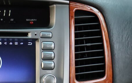 Toyota Land Cruiser 100 рестайлинг 2, 2006 год, 2 700 000 рублей, 28 фотография